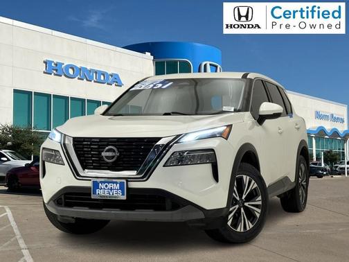 White 2022 Nissan Rogue SV