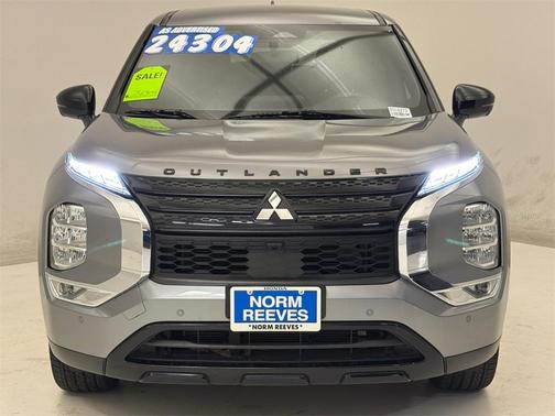 2023 Mitsubishi Outlander SE Black Edition
