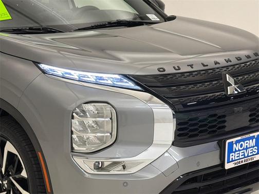 2023 Mitsubishi Outlander SE Black Edition