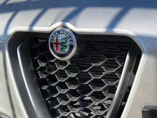 2019 Alfa Romeo Stelvio Ti