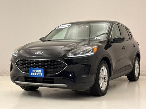 Black Metallic 2020 Ford Escape SE