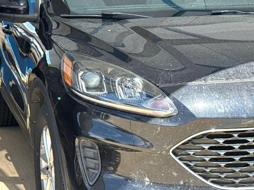 Black Metallic 2020 Ford Escape SE