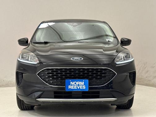 Black Metallic 2020 Ford Escape SE