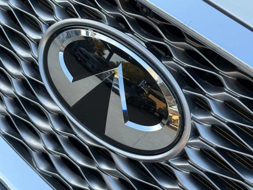 2025 INFINITI QX55 ESSENTIAL