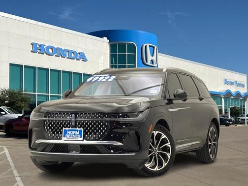 2024 Lincoln Nautilus Reserve