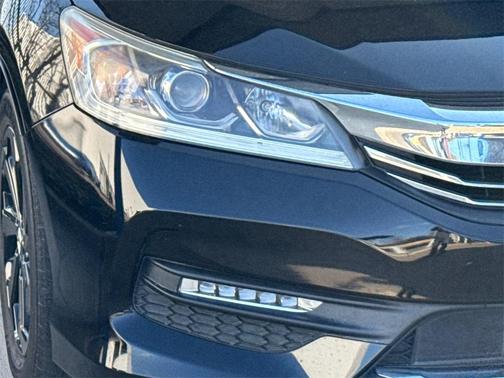 2017 Honda Accord EX w/Honda Sensing