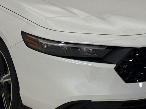 Platinum White Pearl 2026 Honda Accord Hybrid Sport