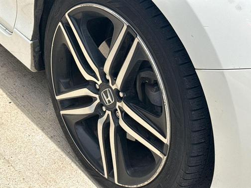 White Orchid Pearl 2017 Honda Accord Sport