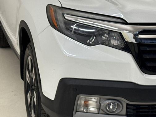 Platinum White Pearl 2020 Honda Ridgeline RTL-E