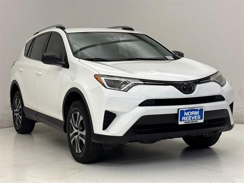 2017 Toyota RAV4 LE