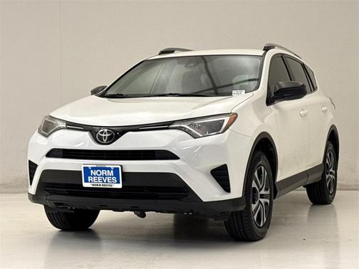 2017 Toyota RAV4 LE