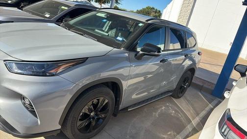 2024 Toyota Highlander Hybrid XLE