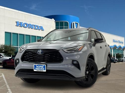 2024 Toyota Highlander Hybrid XLE