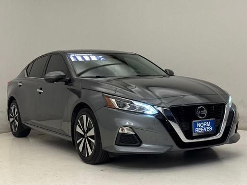 Gun Metallic 2022 Nissan Altima 2.5 SV