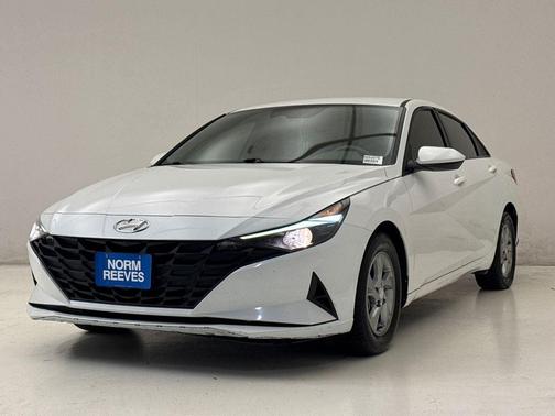 Quartz White 2021 Hyundai ELANTRA SE