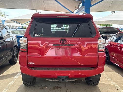 Barcelona Red Metallic 2022 Toyota 4Runner SR5 Premium