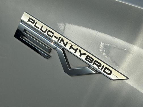 2023 Mitsubishi Outlander PHEV 40th Anniversary