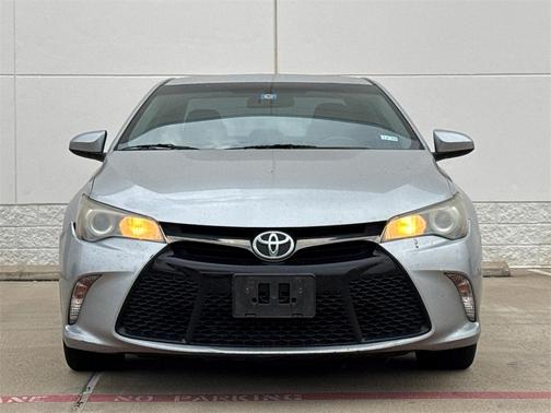 2016 Toyota Camry XLE