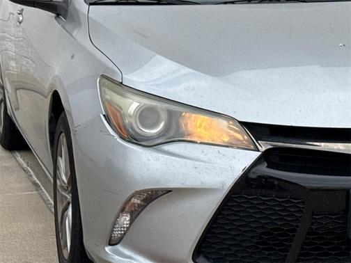 2016 Toyota Camry XLE