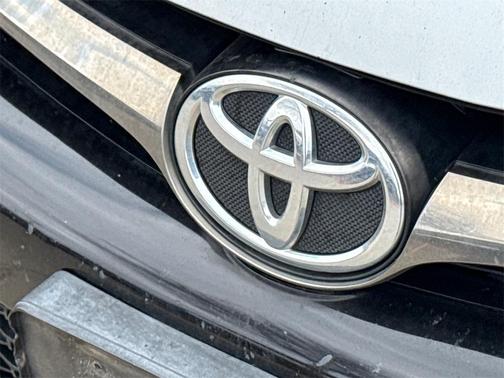 2016 Toyota Camry XLE