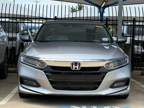 Lunar Silver Metallic 2018 Honda Accord EX-L