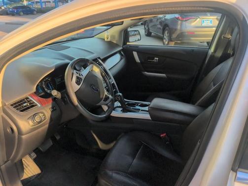 White Platinum Clearcoat Metallic 2014 Ford Edge Limited