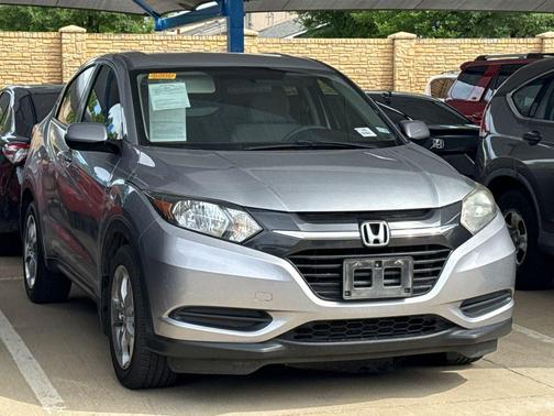 Lunar Silver Metallic 2018 Honda HR-V LX