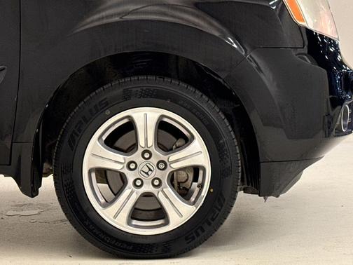 Crystal Black Pearl 2013 Honda Pilot EX-L w/ Navigation