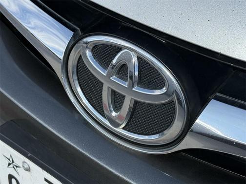 2016 Toyota Camry XLE