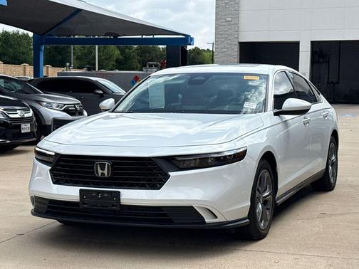 Platinum White Pearl 2024 Honda Accord EX