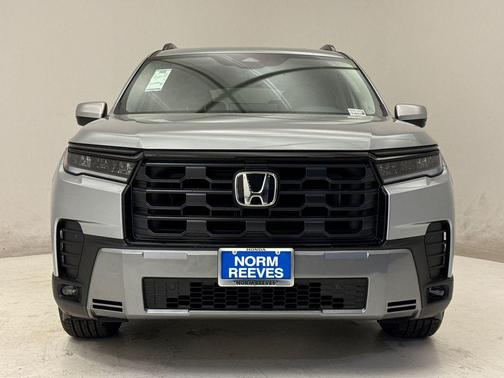 Solar Silver Metallic 2026 Honda Pilot EX-L