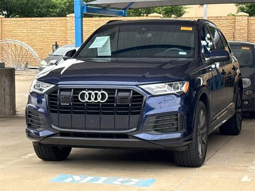 2023 Audi Q7 45 Premium Plus