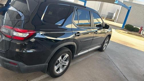 2023 Honda Pilot EX-L 8-Passenger
