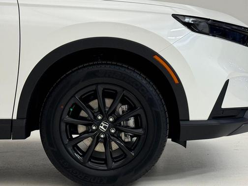Platinum White Pearl 2026 Honda CR-V Hybrid Sport-L