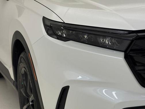 Platinum White Pearl 2026 Honda CR-V Hybrid Sport-L