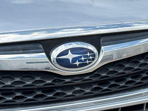 Ice Silver Metallic 2015 Subaru Forester 2.5i Limited