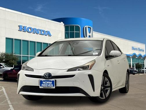 2019 Toyota Prius XLE