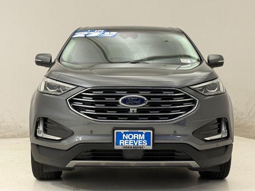 Gray Metallic 2022 Ford Edge Titanium