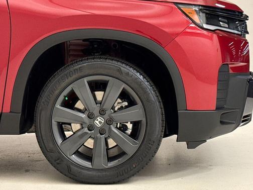 Radiant Red Metallic II 2026 Honda Pilot Sport