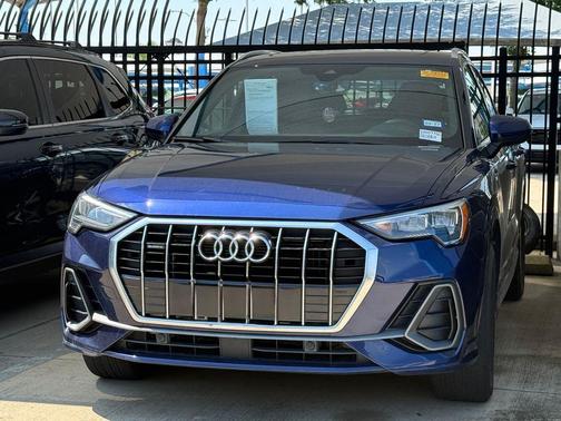 Navarra Blue Metallic 2021 Audi Q3 45 S line Premium