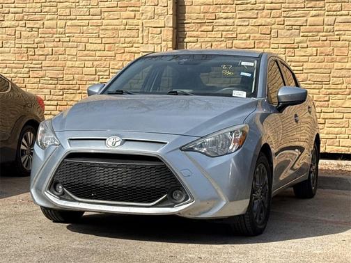 2019 Toyota Yaris Sedan LE