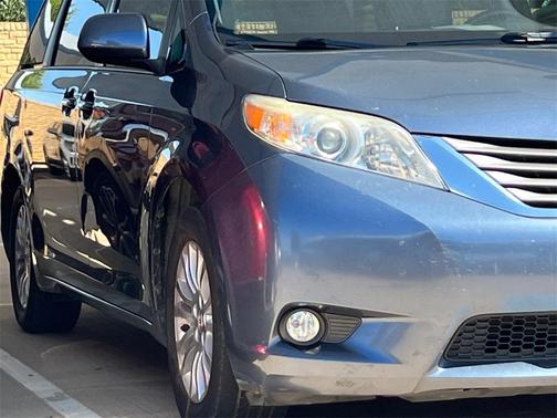 2016 Toyota Sienna XLE