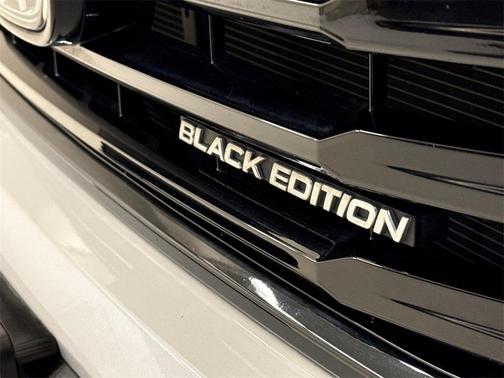 2022 Honda Ridgeline Black Edition