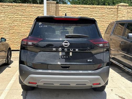Black 2022 Nissan Rogue SV
