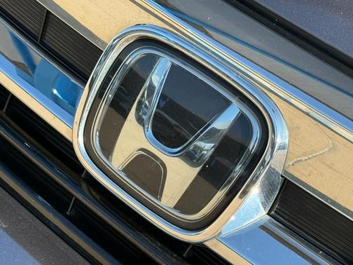 2021 Honda Pilot Touring 7-Passenger