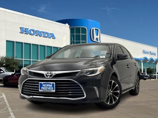 2016 Toyota Avalon XLE
