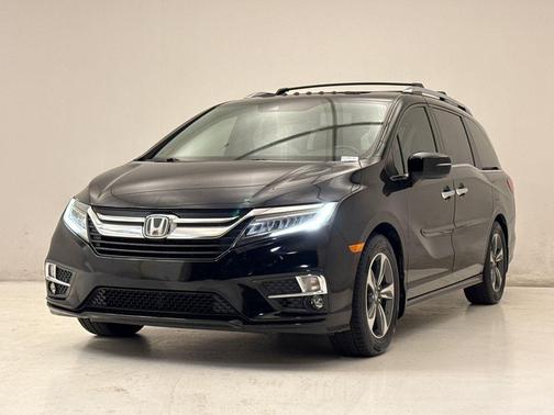 Crystal Black Pearl 2019 Honda Odyssey Touring