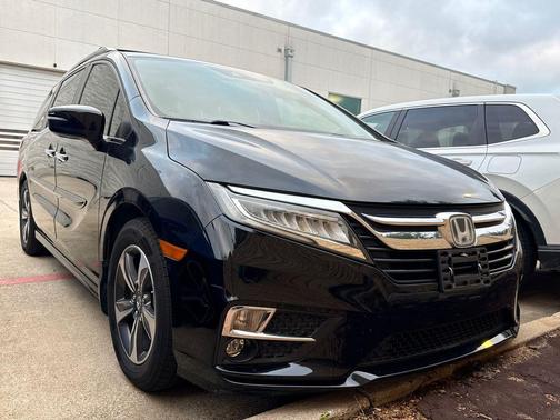 Crystal Black Pearl 2019 Honda Odyssey Touring