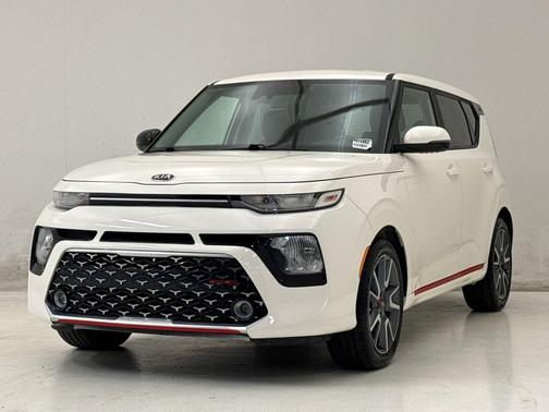 Snow White Pearl 2020 Kia Soul GT-Line 2.0L