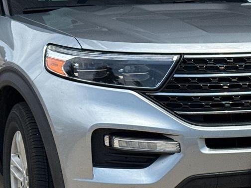 Silver Metallic 2020 Ford Explorer XLT